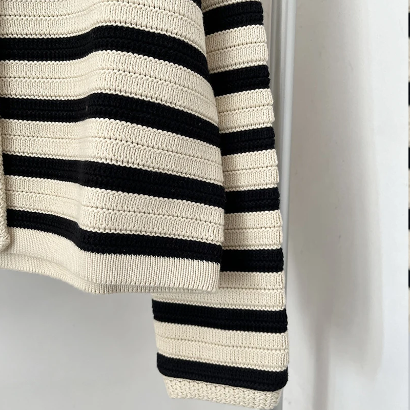 Loes | Gestreifter modischer Cardigan