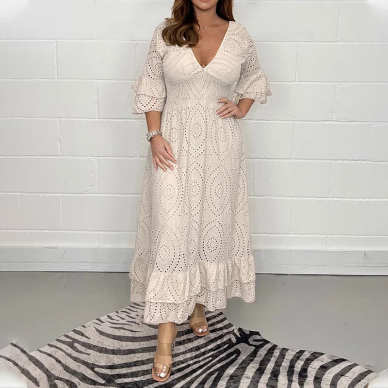 Kallie | Midikleid mit bestickten Anglaise-Rüschen an den Ärmeln