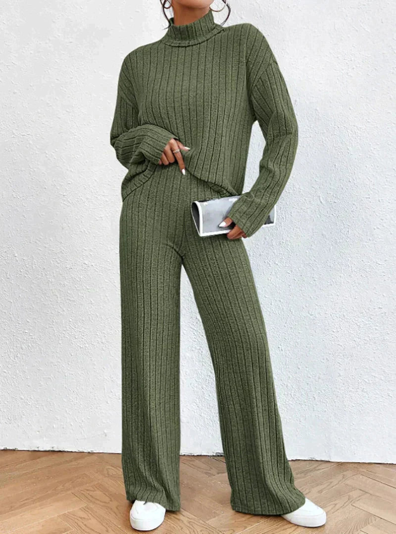 Chantal | Strickhose und Rollkragenpullover für Frauen