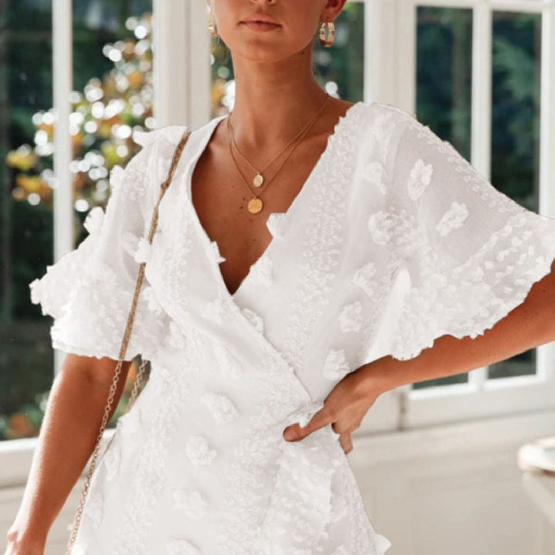 Clarana | Schickes Spitzenkleid mit Flatterärmeln