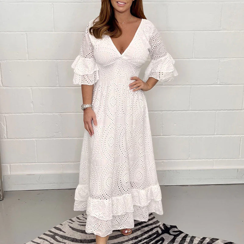 Kallie |  Midikleid mit bestickten Anglaise-Rüschen an den Ärmeln